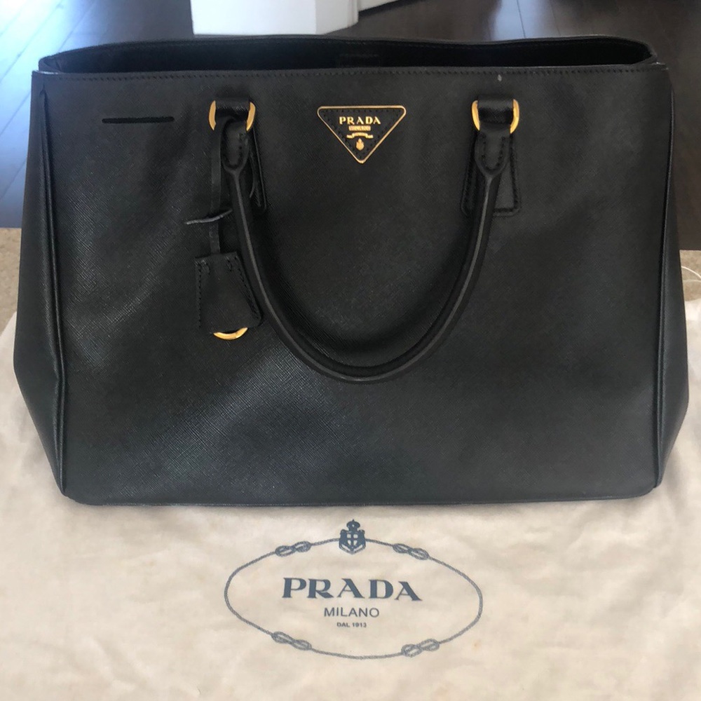 Prada Saffiano Lux Nero - Picture 7 of 7